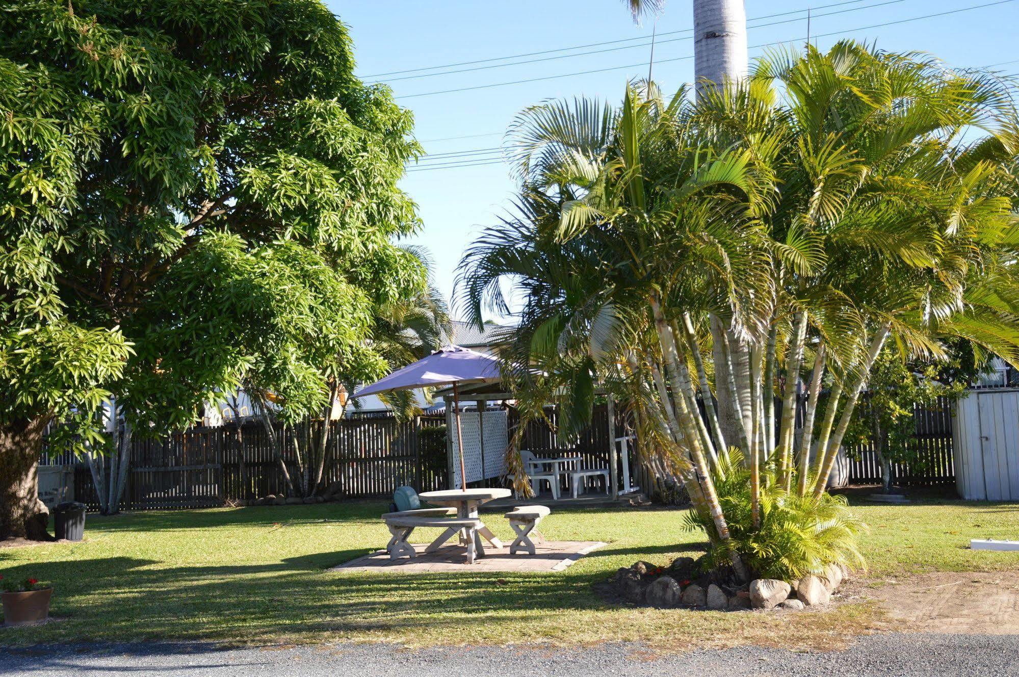 Rover Holiday Units Mackay Bagian luar foto